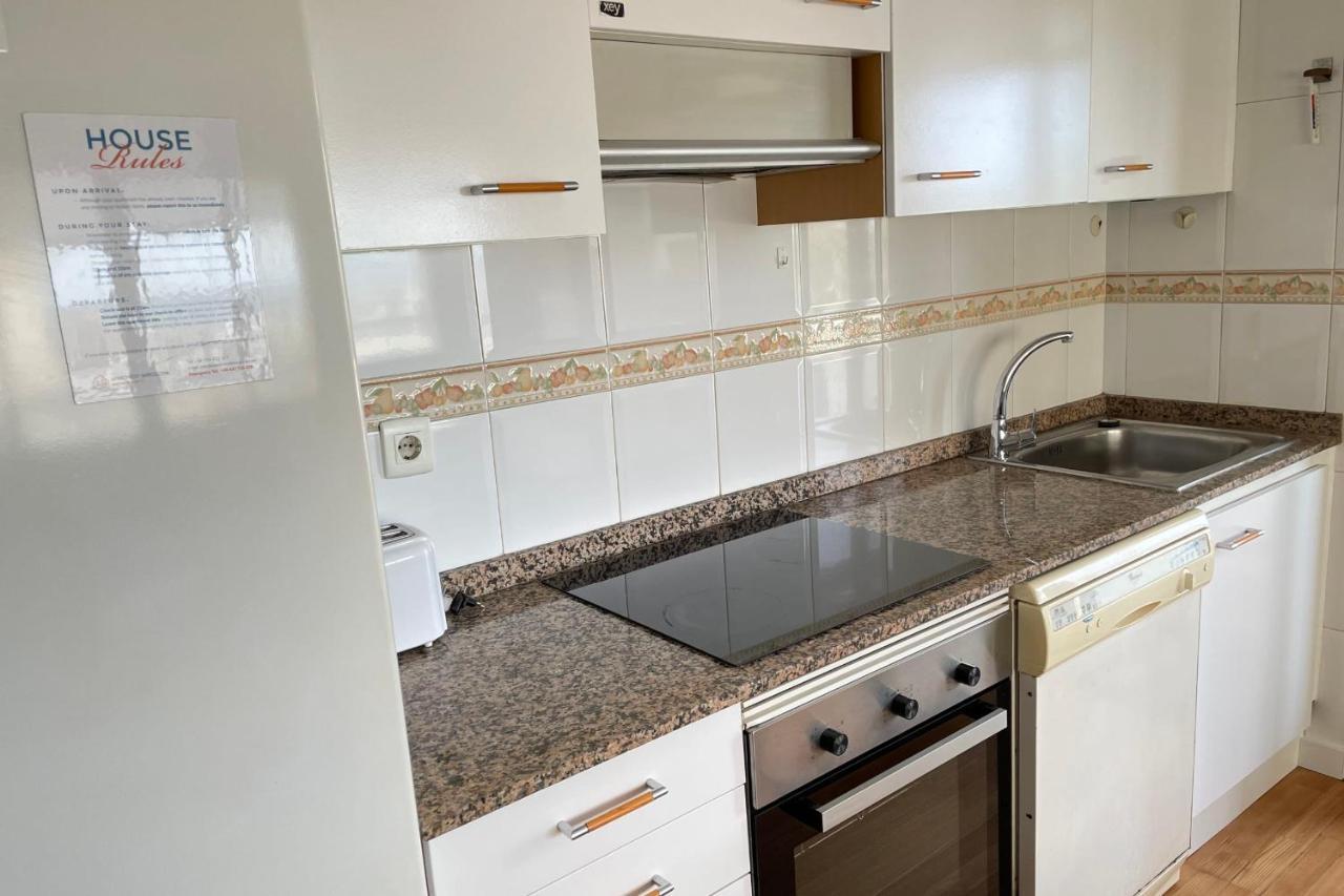 Apartment With Sea Views Next To The Beach Of Mar Bella Барселона Екстериор снимка